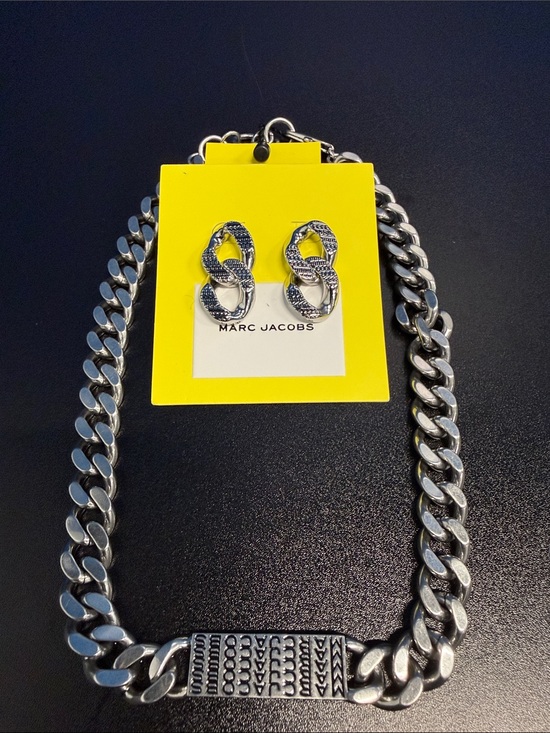 Marc Jacobs Jewelry - Marc Jacobs Chunky Silver Curb Chain Necklace with Interlocking Silver Earrings
